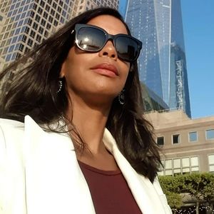 ⚘⚘⚘Meet your Posher, Mi.⚘⚘⚘